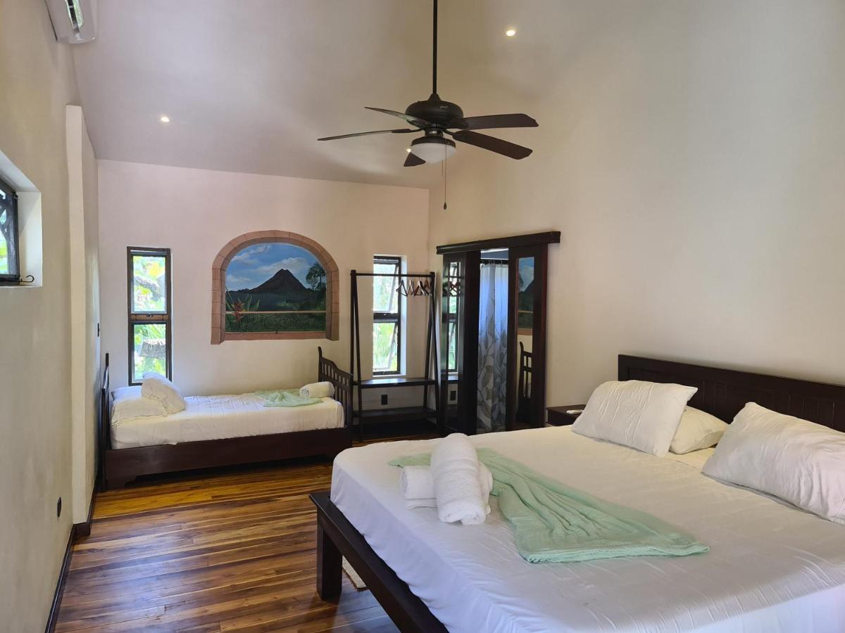 Hona Beach Hotel Dominical Eksteriør billede